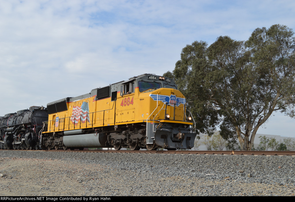 UP 4884 Leading the Big Boy Hospital Train